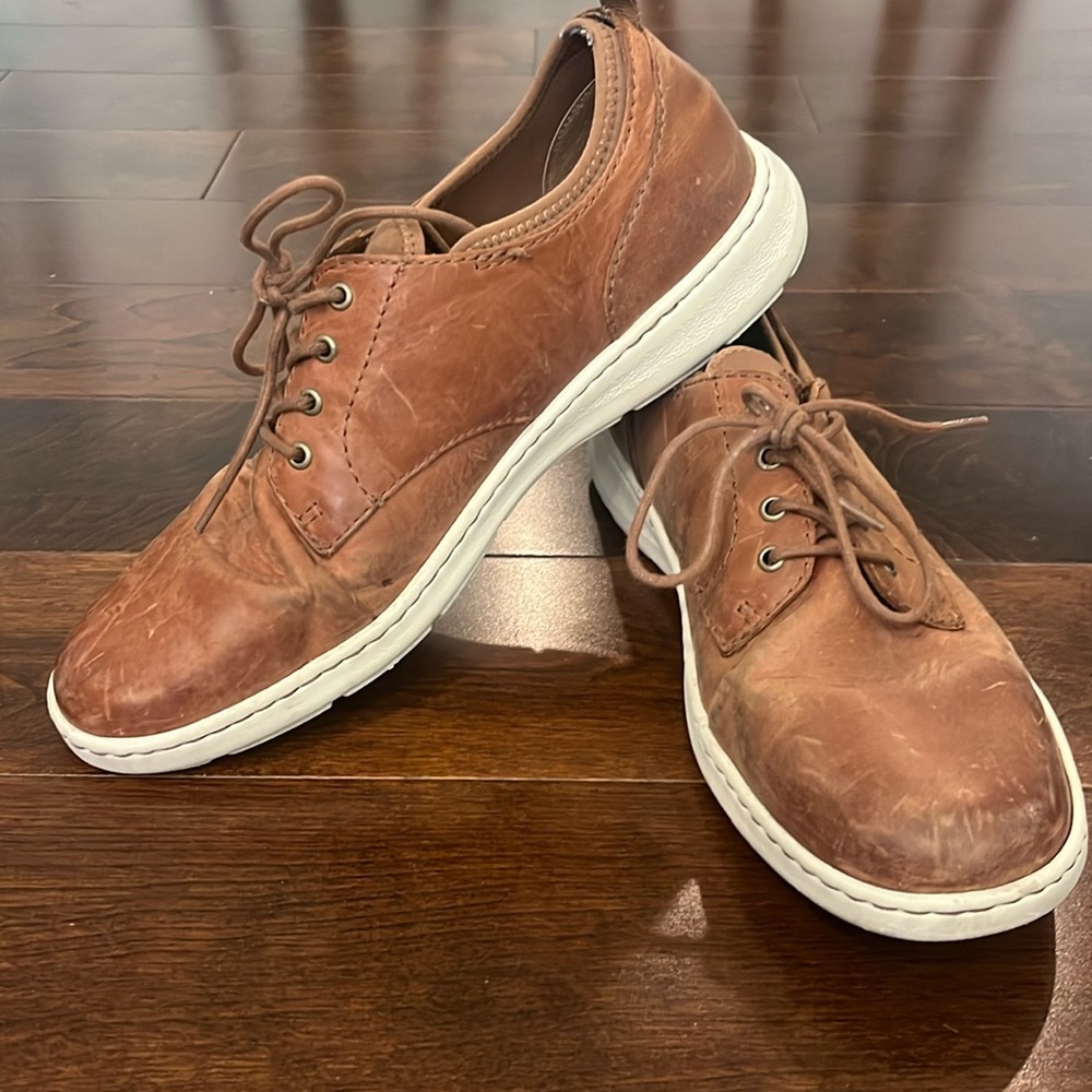Born Men’s Marcus Leather Lace-Up Dress Sneakers